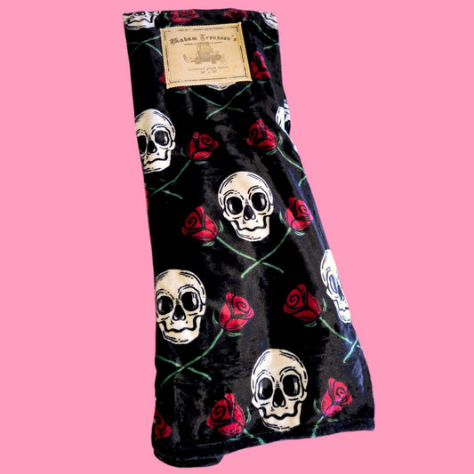 Skulls & Roses Plush Throw 50x70