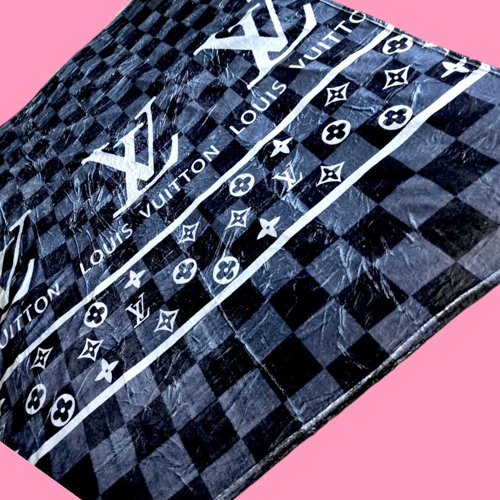 LV Checker Blanket 150x200CM