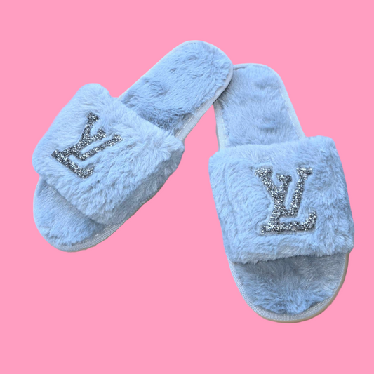 0096- LV Slippers